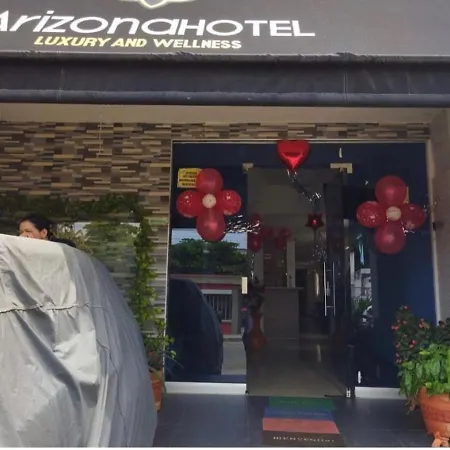 Hotel Arizona *